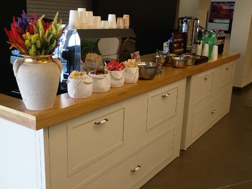 כמה עולה בר קפה לאירוע?